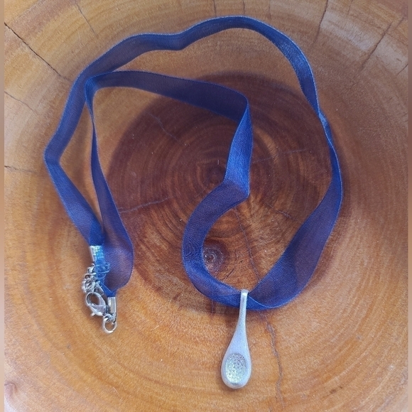 Silvertone Tennis Racket Rhinestone Ribbon Necklace - Picture 4 of 8